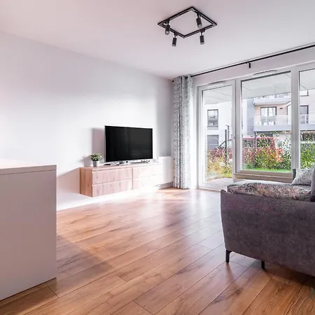 Przystan Letnikow 7 *